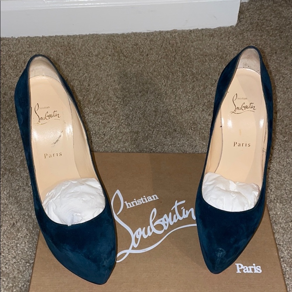 Louboutin daffodile heels
